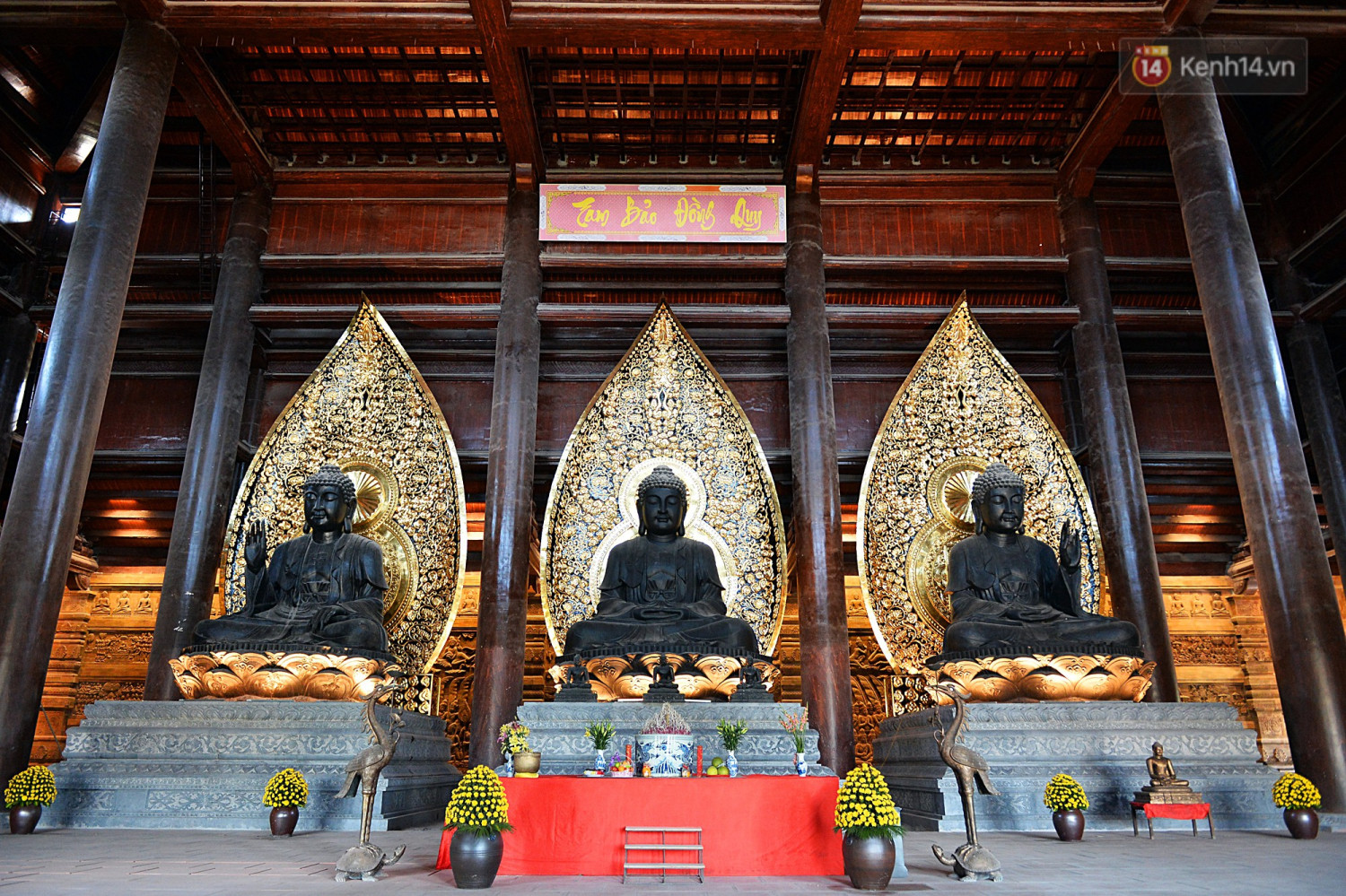 Chùa Tam Chúc - Điện Tam Thế