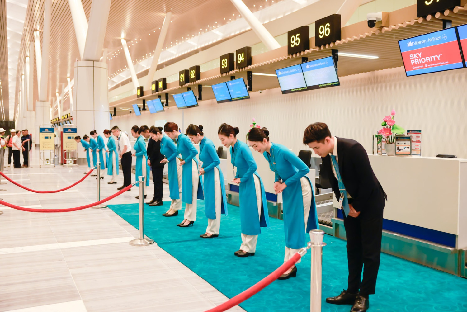Vietnam Airlines chính thức chuyển toàn bộ chuyến bay nội địa sang Nhà ga T3 Tân Sơn Nhất từ ngày 17/5
